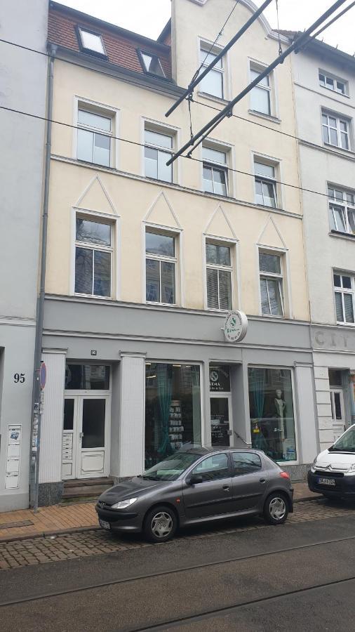 Goethe 3 - Mitten Im Zentrum Von Schwerin Schwerin  Exterior photo